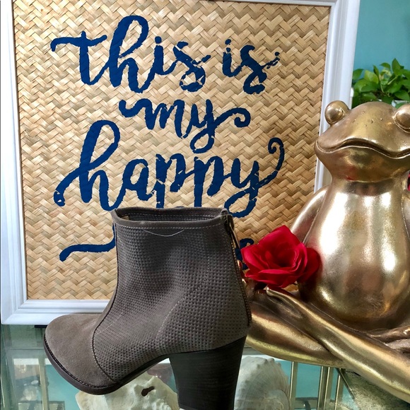 Aquatalia Ankle Boots - Picture 2 of 6